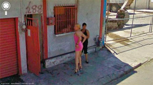 Fotos de gostosas no Google street view 7