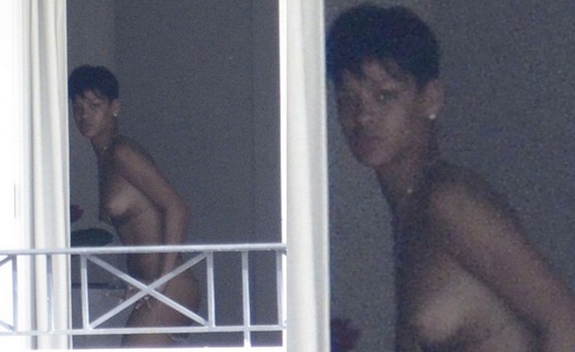 Rihanna nude caiu na net nua